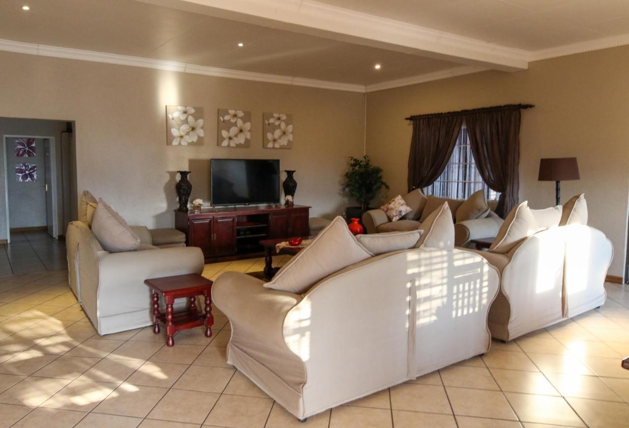 Waterval Self-Catering Holiday Home Sabie Exterior photo